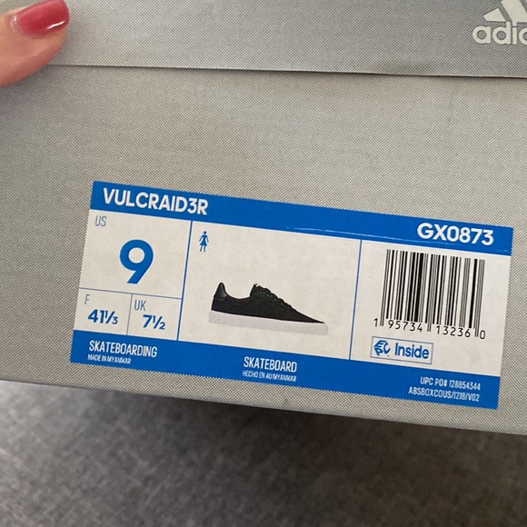 New Women’s Adidas black sneakers - Picture 2 of 3